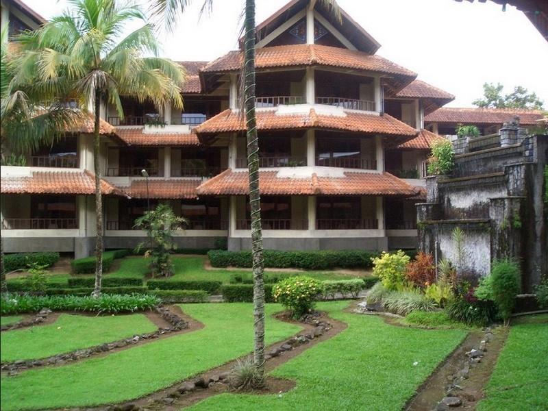 Hotel Pusako בוקיטינגי מראה חיצוני תמונה
